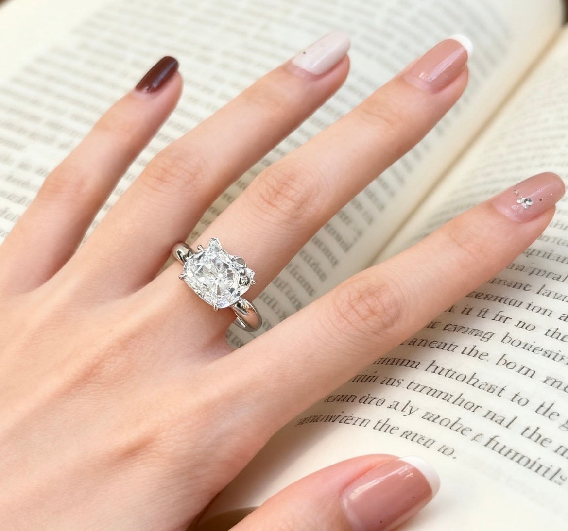 S925 Adjustable Sterling Silver Flashing High Carbon Diamond KT
Cat Ring
